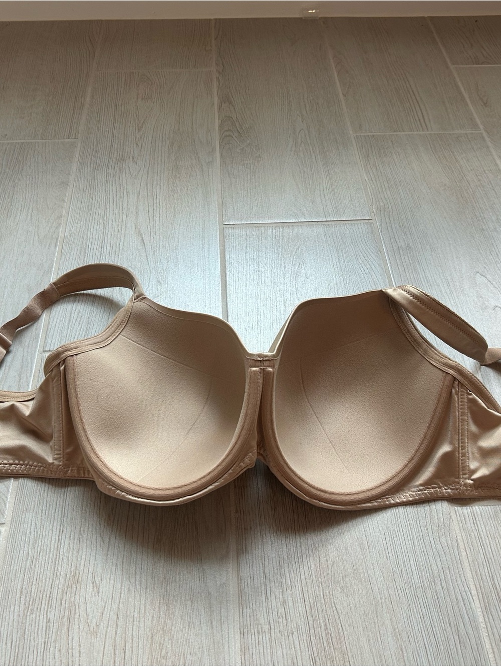 NWOT Never Worn Soma 36G Beige Strapless Smooth Molded Bra - Picture 3 of 3